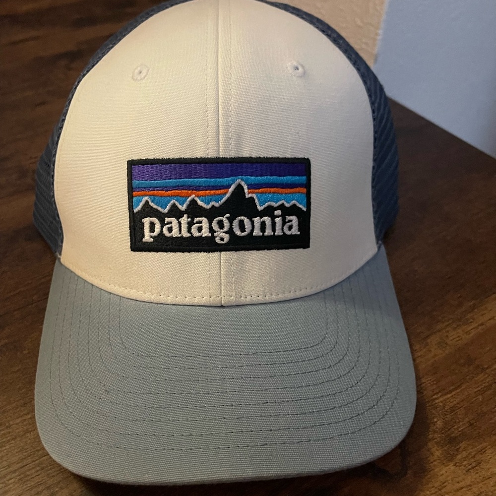 Patagonia Trucker Hat Classic Logo Mesh Snapback Gray White Outdoor Cap